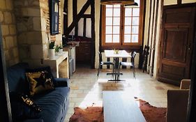 Appartement dans Immeuble 15 éme Siècles Vieux Tours