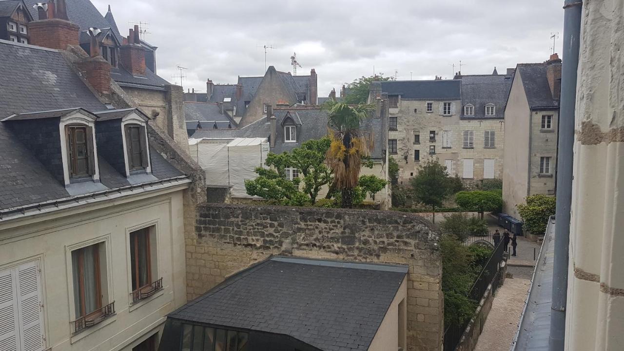Appartement dans Immeuble 15 éme Siècles Vieux Tours Exterior foto