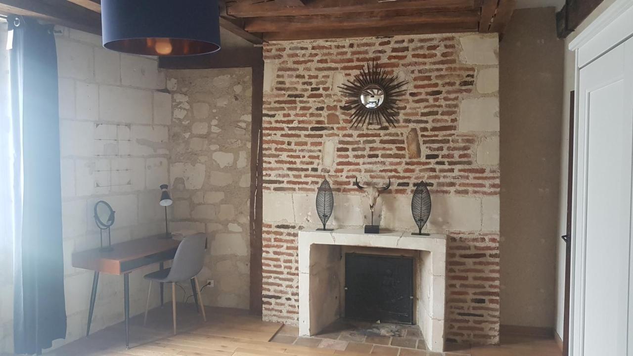Appartement dans Immeuble 15 éme Siècles Vieux Tours Exterior foto